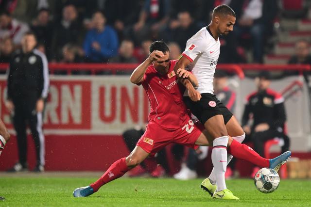 切尔西官方为韦斯利庆生 22年加盟至今只踢了32场