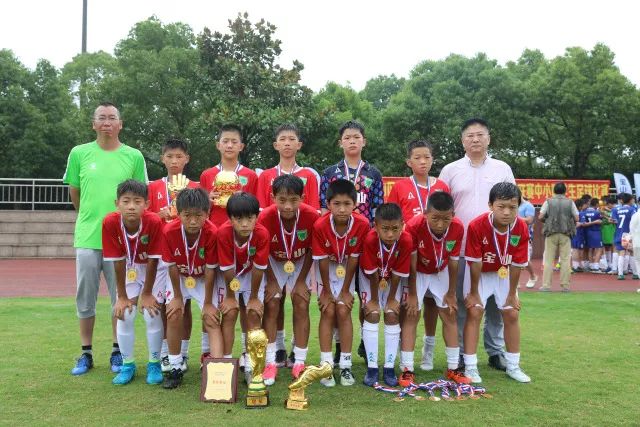 奥运会-中国三人男篮不敌波兰 张宁9分5篮板